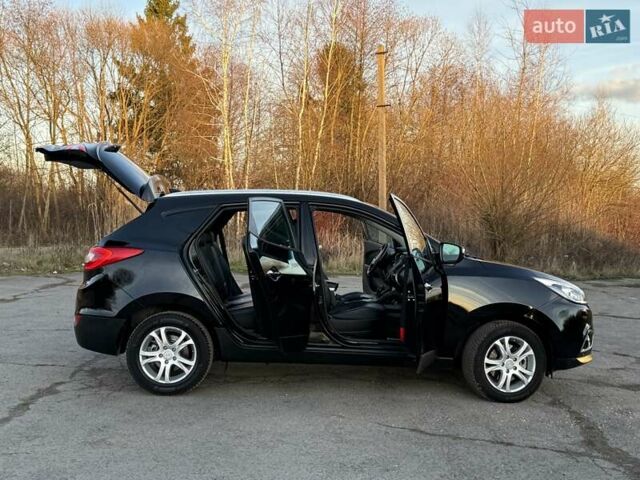 Черный Хендай их35, объемом двигателя 2 л и пробегом 182 тыс. км за 14650 $, фото 28 на Automoto.ua