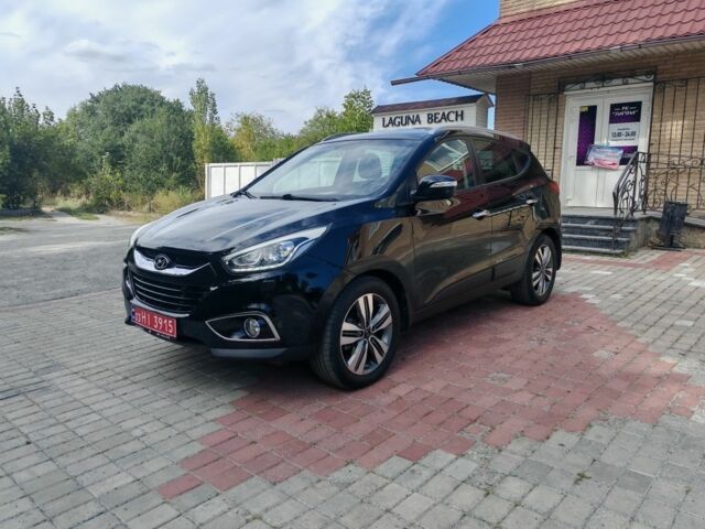 Черный Хендай их35, объемом двигателя 2 л и пробегом 203 тыс. км за 13900 $, фото 2 на Automoto.ua