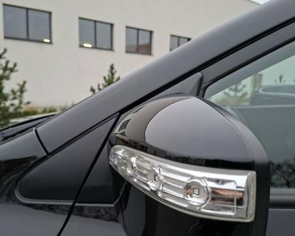 Черный Хендай их35, объемом двигателя 2 л и пробегом 237 тыс. км за 15600 $, фото 10 на Automoto.ua