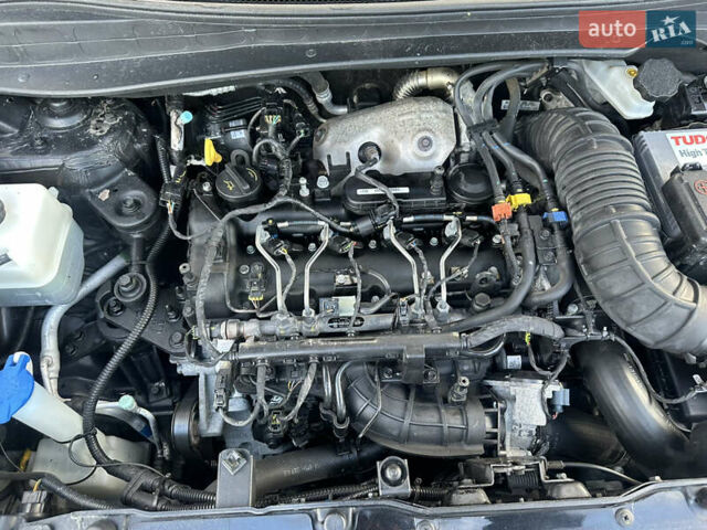 Чорний Хендай іх35, об'ємом двигуна 2 л та пробігом 230 тис. км за 13400 $, фото 73 на Automoto.ua