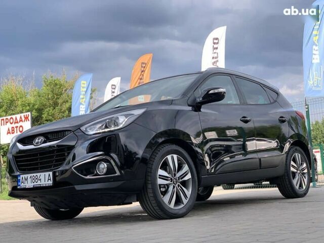 Черный Хендай их35, объемом двигателя 2 л и пробегом 214 тыс. км за 14999 $, фото 1 на Automoto.ua