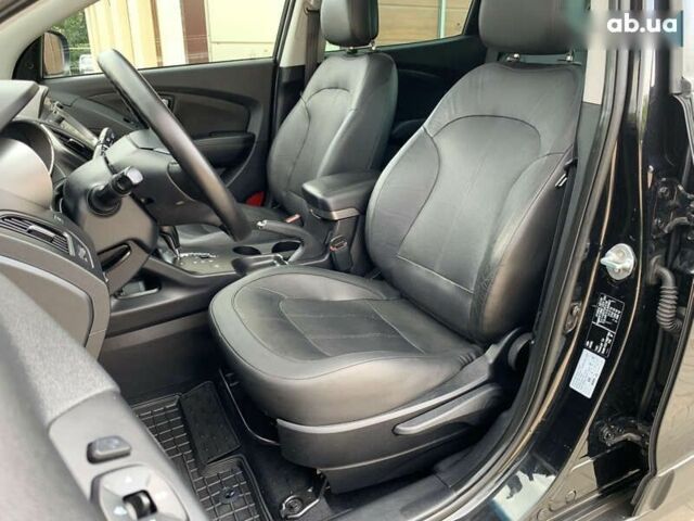 Черный Хендай их35, объемом двигателя 2 л и пробегом 214 тыс. км за 14999 $, фото 26 на Automoto.ua