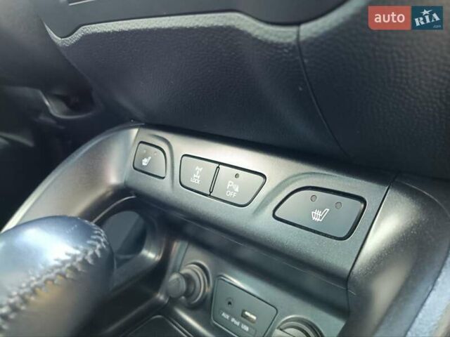 Хендай их35 2014 в Луцке на Automoto.ua Черный Хендай их35, объемом двигателя 2 л и пробегом 208 тыс. км за 15350 $, фото 66 на Automoto.ua