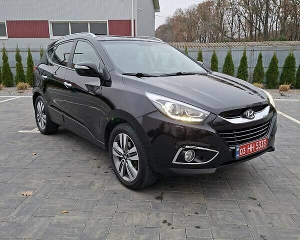 Черный Хендай их35, объемом двигателя 2 л и пробегом 237 тыс. км за 15600 $, фото 6 на Automoto.ua