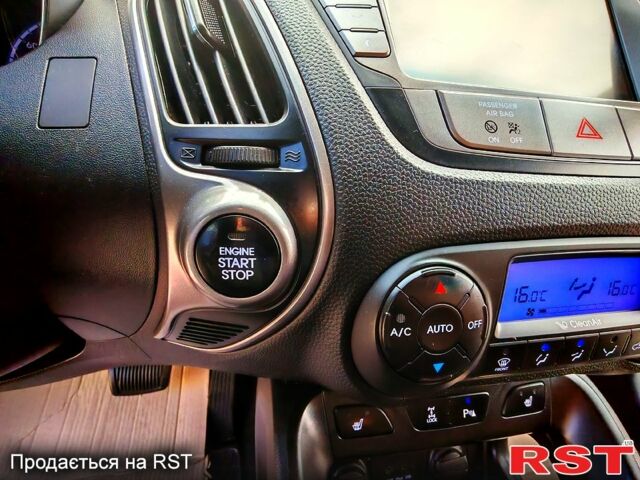 Хендай их35 2014 в Бердичеве на Automoto.ua Черный Хендай их35, объемом двигателя 2 л и пробегом 203 тыс. км за 13850 $, фото 4 на Automoto.ua