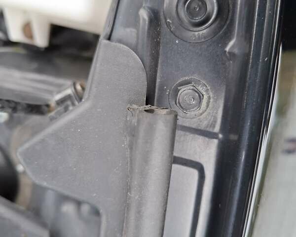 Хендай их35 2014 в Киеве на Automoto.ua Черный Хендай их35, объемом двигателя 1.7 л и пробегом 210 тыс. км за 13300 $, фото 2 на Automoto.ua