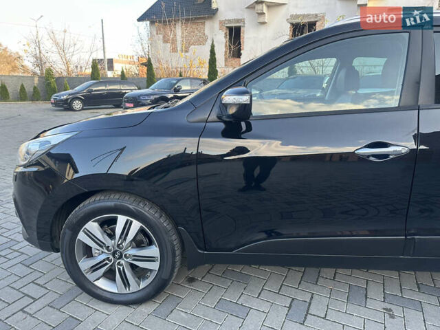 Чорний Хендай іх35, об'ємом двигуна 2 л та пробігом 230 тис. км за 13400 $, фото 26 на Automoto.ua