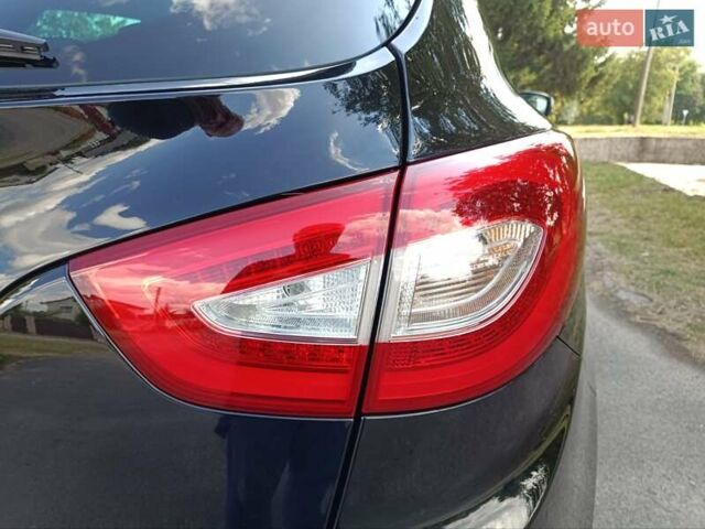 Хендай их35 2014 в Луцке на Automoto.ua Черный Хендай их35, объемом двигателя 2 л и пробегом 208 тыс. км за 15350 $, фото 20 на Automoto.ua