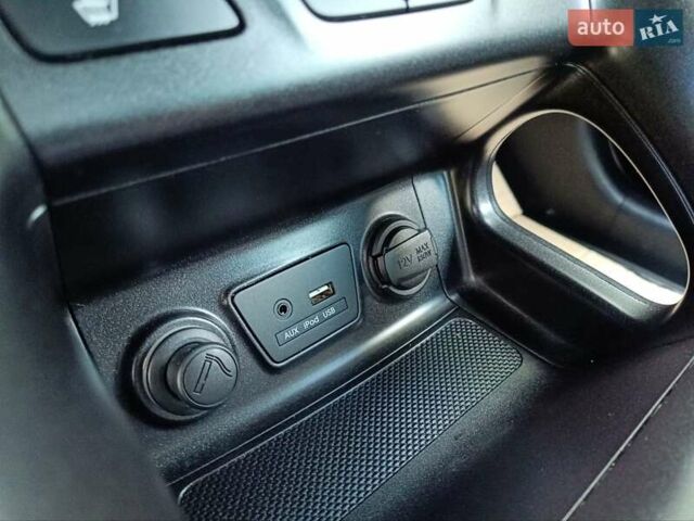 Хендай их35 2014 в Луцке на Automoto.ua Черный Хендай их35, объемом двигателя 2 л и пробегом 208 тыс. км за 15350 $, фото 52 на Automoto.ua
