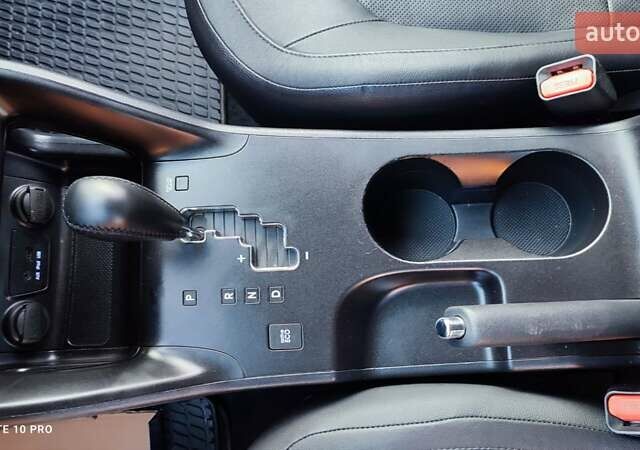 Чорний Хендай іх35, об'ємом двигуна 2 л та пробігом 203 тис. км за 13750 $, фото 15 на Automoto.ua