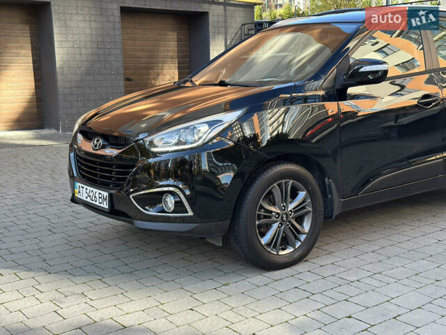 Черный Хендай их35, объемом двигателя 2 л и пробегом 96 тыс. км за 11950 $, фото 6 на Automoto.ua