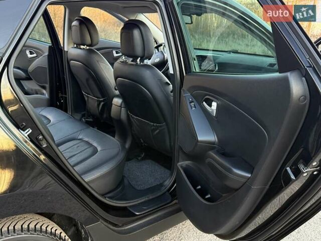 Черный Хендай их35, объемом двигателя 2 л и пробегом 182 тыс. км за 14650 $, фото 29 на Automoto.ua