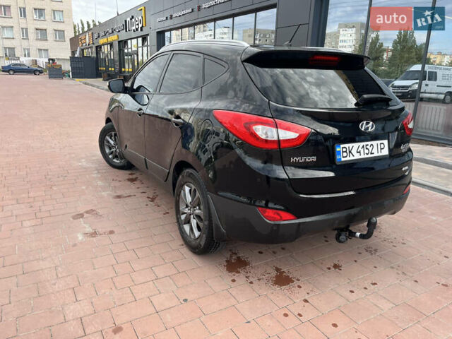 Черный Хендай их35, объемом двигателя 2 л и пробегом 246 тыс. км за 15300 $, фото 5 на Automoto.ua
