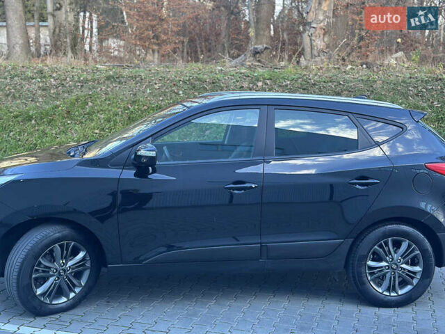 Черный Хендай их35, объемом двигателя 2 л и пробегом 237 тыс. км за 15150 $, фото 6 на Automoto.ua