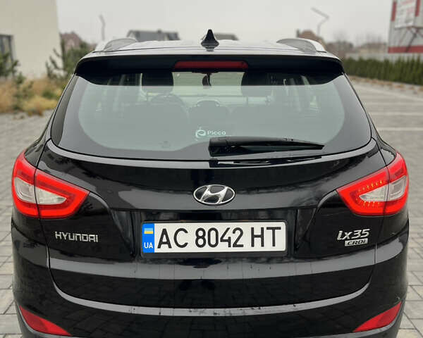 Черный Хендай их35, объемом двигателя 1.69 л и пробегом 167 тыс. км за 13200 $, фото 3 на Automoto.ua