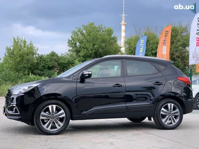 Черный Хендай их35, объемом двигателя 2 л и пробегом 214 тыс. км за 14999 $, фото 11 на Automoto.ua