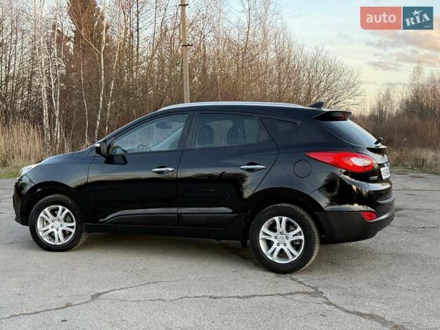 Черный Хендай их35, объемом двигателя 2 л и пробегом 182 тыс. км за 14650 $, фото 18 на Automoto.ua