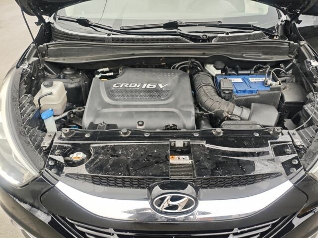 Черный Хендай их35, объемом двигателя 2 л и пробегом 203 тыс. км за 13750 $, фото 11 на Automoto.ua