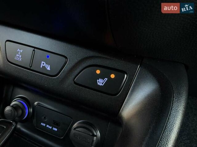 Черный Хендай их35, объемом двигателя 2 л и пробегом 182 тыс. км за 14650 $, фото 48 на Automoto.ua