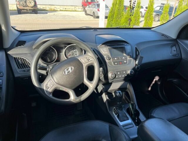 Черный Хендай их35, объемом двигателя 2 л и пробегом 140 тыс. км за 12700 $, фото 8 на Automoto.ua