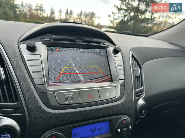 Чорний Хендай іх35, об'ємом двигуна 2 л та пробігом 164 тис. км за 17100 $, фото 26 на Automoto.ua