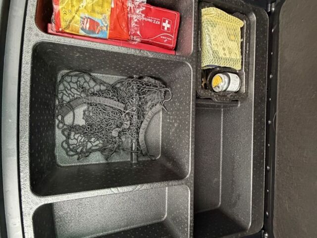 Чорний Хендай іх35, об'ємом двигуна 2 л та пробігом 240 тис. км за 14999 $, фото 18 на Automoto.ua