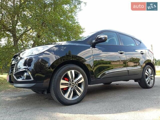 Черный Хендай их35, объемом двигателя 2 л и пробегом 207 тыс. км за 15750 $, фото 1 на Automoto.ua