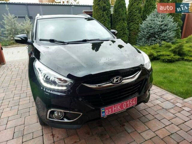 Черный Хендай их35, объемом двигателя 2 л и пробегом 152 тыс. км за 14950 $, фото 17 на Automoto.ua