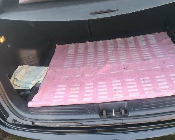 Черный Хендай их35, объемом двигателя 1.7 л и пробегом 165 тыс. км за 15250 $, фото 18 на Automoto.ua