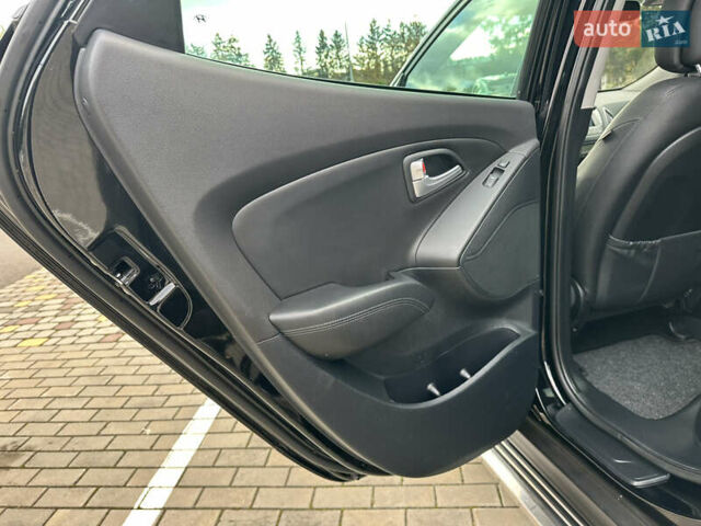 Чорний Хендай іх35, об'ємом двигуна 2 л та пробігом 164 тис. км за 17100 $, фото 15 на Automoto.ua