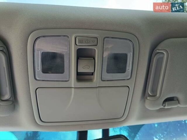 Черный Хендай их35, объемом двигателя 2 л и пробегом 207 тыс. км за 15750 $, фото 94 на Automoto.ua