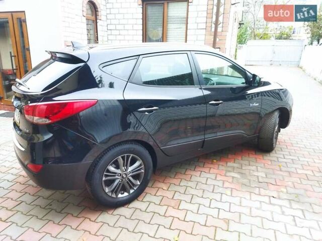 Черный Хендай их35, объемом двигателя 1.7 л и пробегом 252 тыс. км за 14900 $, фото 43 на Automoto.ua