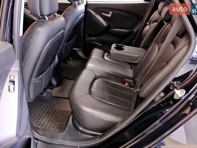 Черный Хендай их35, объемом двигателя 2 л и пробегом 182 тыс. км за 15500 $, фото 32 на Automoto.ua