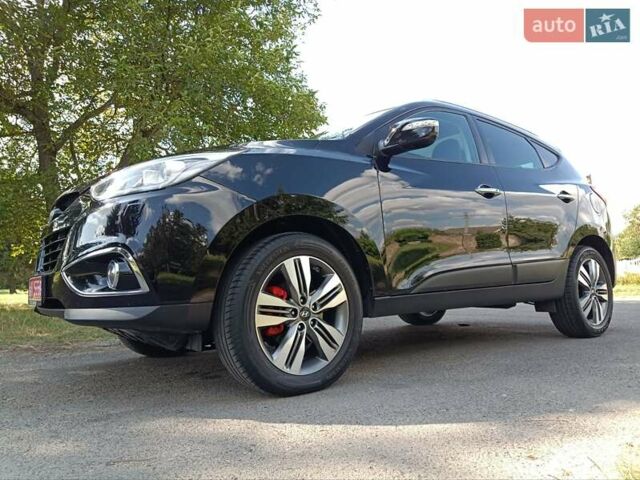 Черный Хендай их35, объемом двигателя 2 л и пробегом 207 тыс. км за 15750 $, фото 5 на Automoto.ua