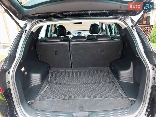 Черный Хендай их35, объемом двигателя 2 л и пробегом 152 тыс. км за 14950 $, фото 55 на Automoto.ua