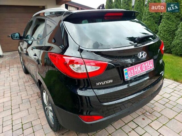 Черный Хендай их35, объемом двигателя 2 л и пробегом 152 тыс. км за 14950 $, фото 8 на Automoto.ua