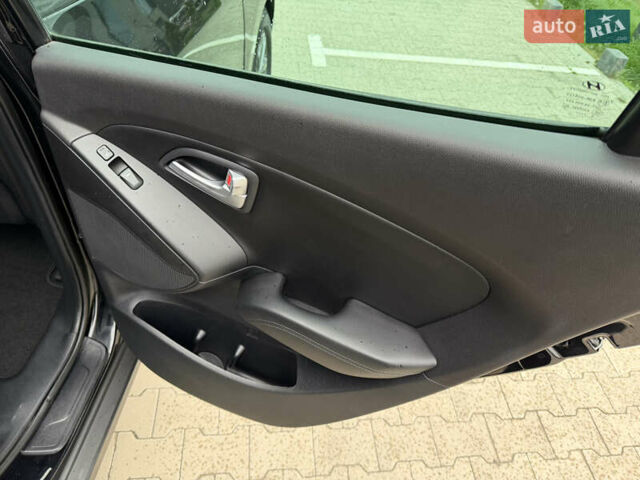 Чорний Хендай іх35, об'ємом двигуна 2 л та пробігом 240 тис. км за 15800 $, фото 29 на Automoto.ua