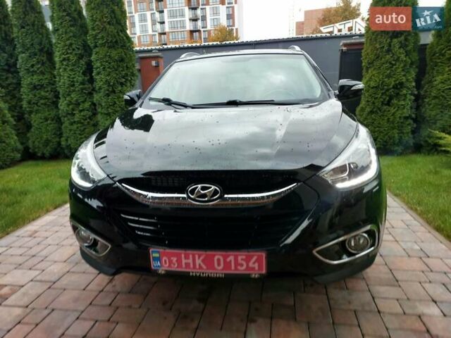 Черный Хендай их35, объемом двигателя 2 л и пробегом 152 тыс. км за 14950 $, фото 15 на Automoto.ua