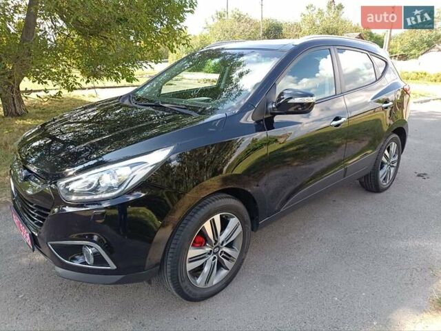 Черный Хендай их35, объемом двигателя 2 л и пробегом 207 тыс. км за 15750 $, фото 4 на Automoto.ua