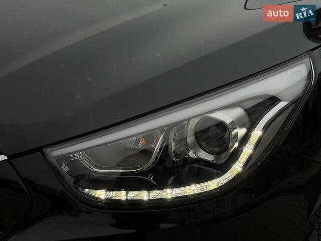 Чорний Хендай іх35, об'ємом двигуна 2 л та пробігом 240 тис. км за 15800 $, фото 8 на Automoto.ua