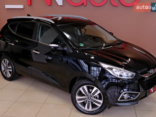 Черный Хендай их35, объемом двигателя 2 л и пробегом 182 тыс. км за 15500 $, фото 5 на Automoto.ua