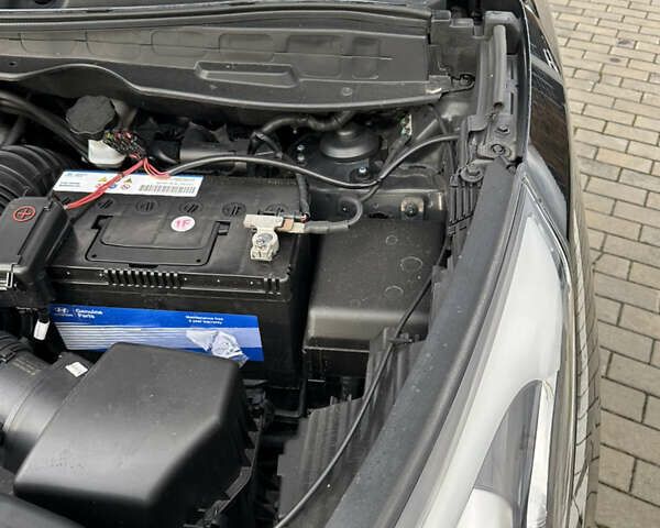 Чорний Хендай іх35, об'ємом двигуна 2 л та пробігом 164 тис. км за 17100 $, фото 49 на Automoto.ua