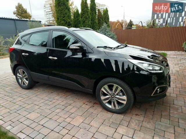 Черный Хендай их35, объемом двигателя 2 л и пробегом 152 тыс. км за 14950 $, фото 12 на Automoto.ua