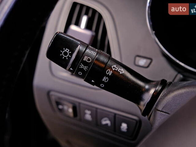 Черный Хендай их35, объемом двигателя 2 л и пробегом 182 тыс. км за 15500 $, фото 26 на Automoto.ua