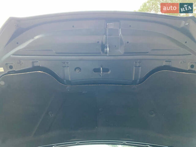 Чорний Хендай іх35, об'ємом двигуна 2 л та пробігом 160 тис. км за 15599 $, фото 125 на Automoto.ua