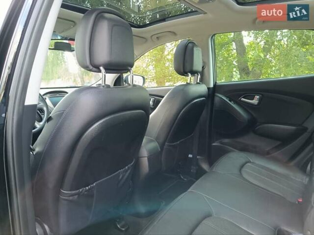 Черный Хендай их35, объемом двигателя 2 л и пробегом 207 тыс. км за 15750 $, фото 50 на Automoto.ua