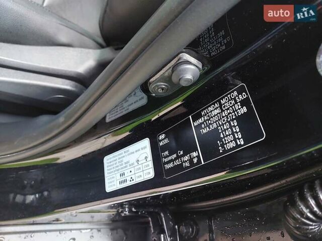 Черный Хендай их35, объемом двигателя 2 л и пробегом 152 тыс. км за 14950 $, фото 46 на Automoto.ua