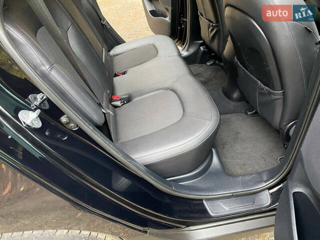 Чорний Хендай іх35, об'ємом двигуна 2 л та пробігом 160 тис. км за 15599 $, фото 62 на Automoto.ua