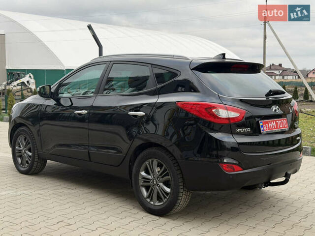 Чорний Хендай іх35, об'ємом двигуна 2 л та пробігом 240 тис. км за 15499 $, фото 3 на Automoto.ua