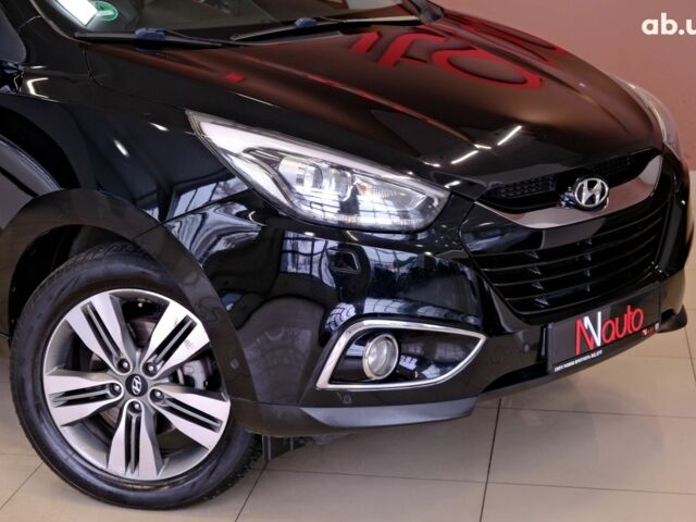 Чорний Хендай іх35, об'ємом двигуна 2 л та пробігом 182 тис. км за 15500 $, фото 2 на Automoto.ua